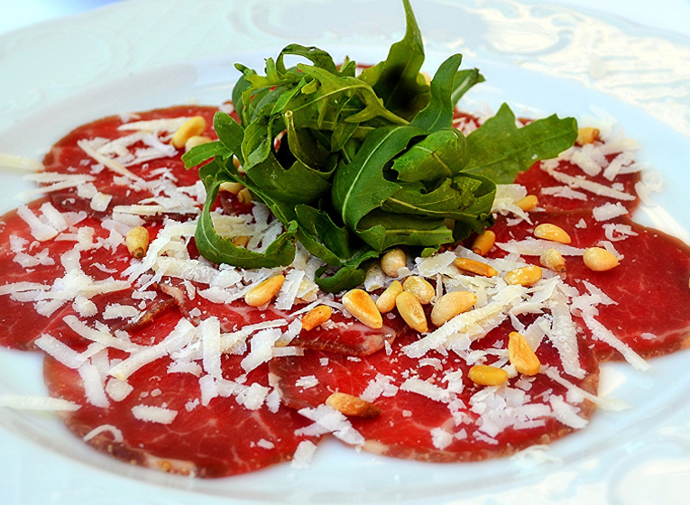 How to cook Ternera Gallega Carpaccio with cheese