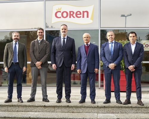 Personal implicado en la firma de la renovación del convenio de Coren y ABANCA